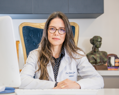 Dra. Débora Kelly Pinto Garcia